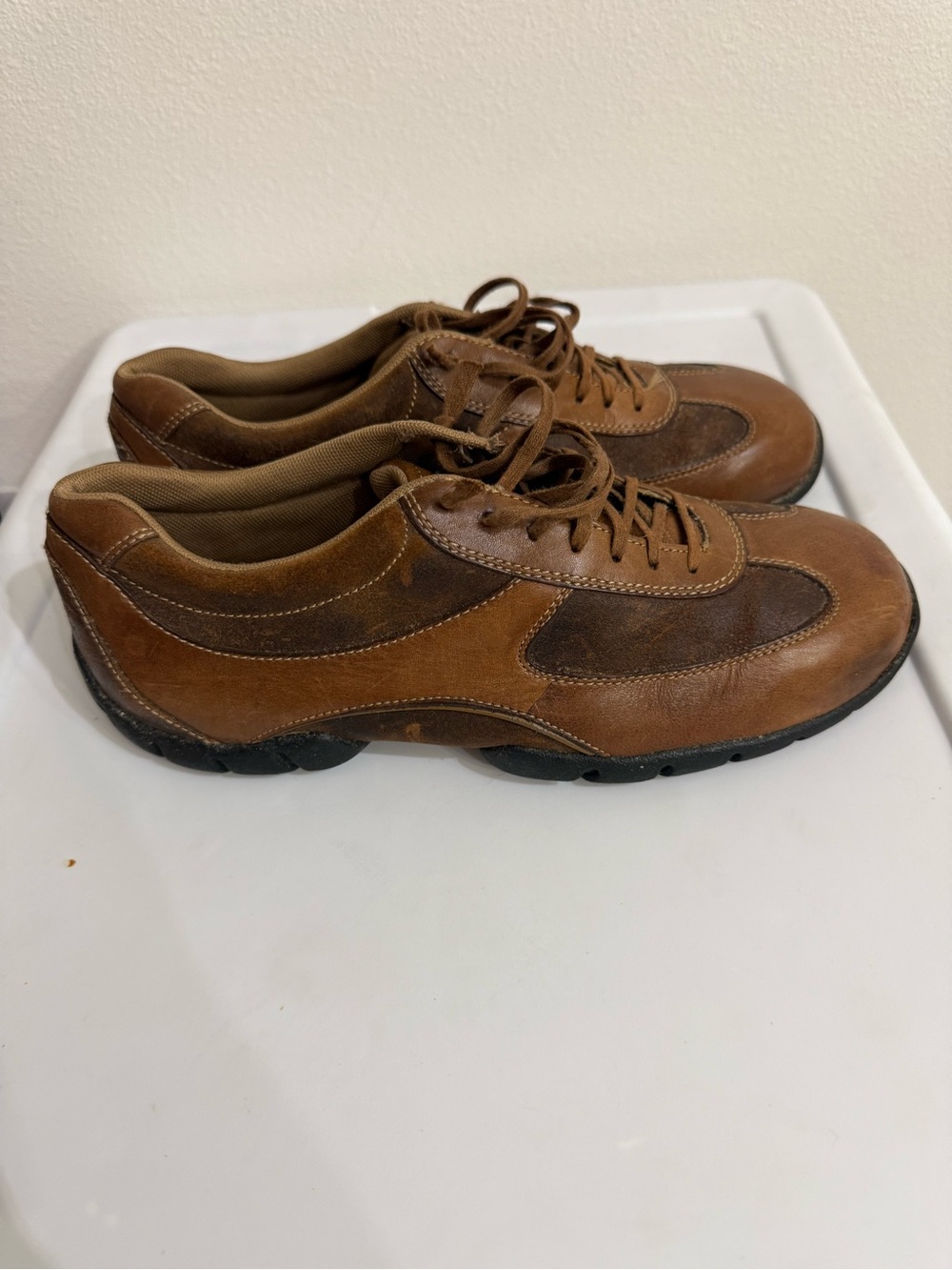 Rockport Men's Two-Tone Brown Leather Lace-Up Sneakers